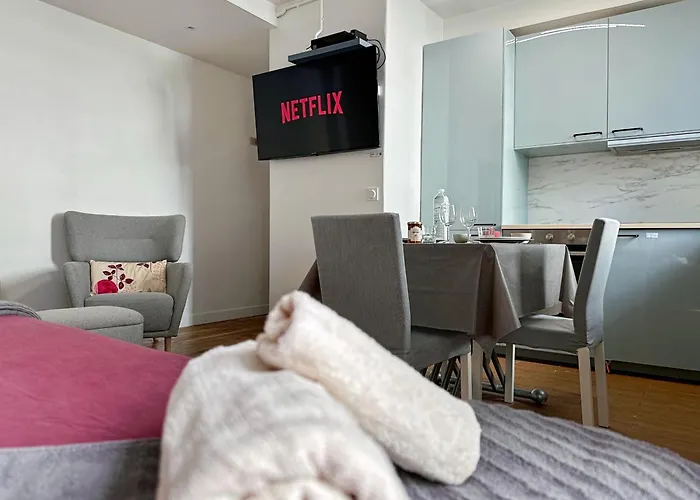 Appartement Entier Calme - Parking Free - Proche Paris Et Chateau - Wifi Hd